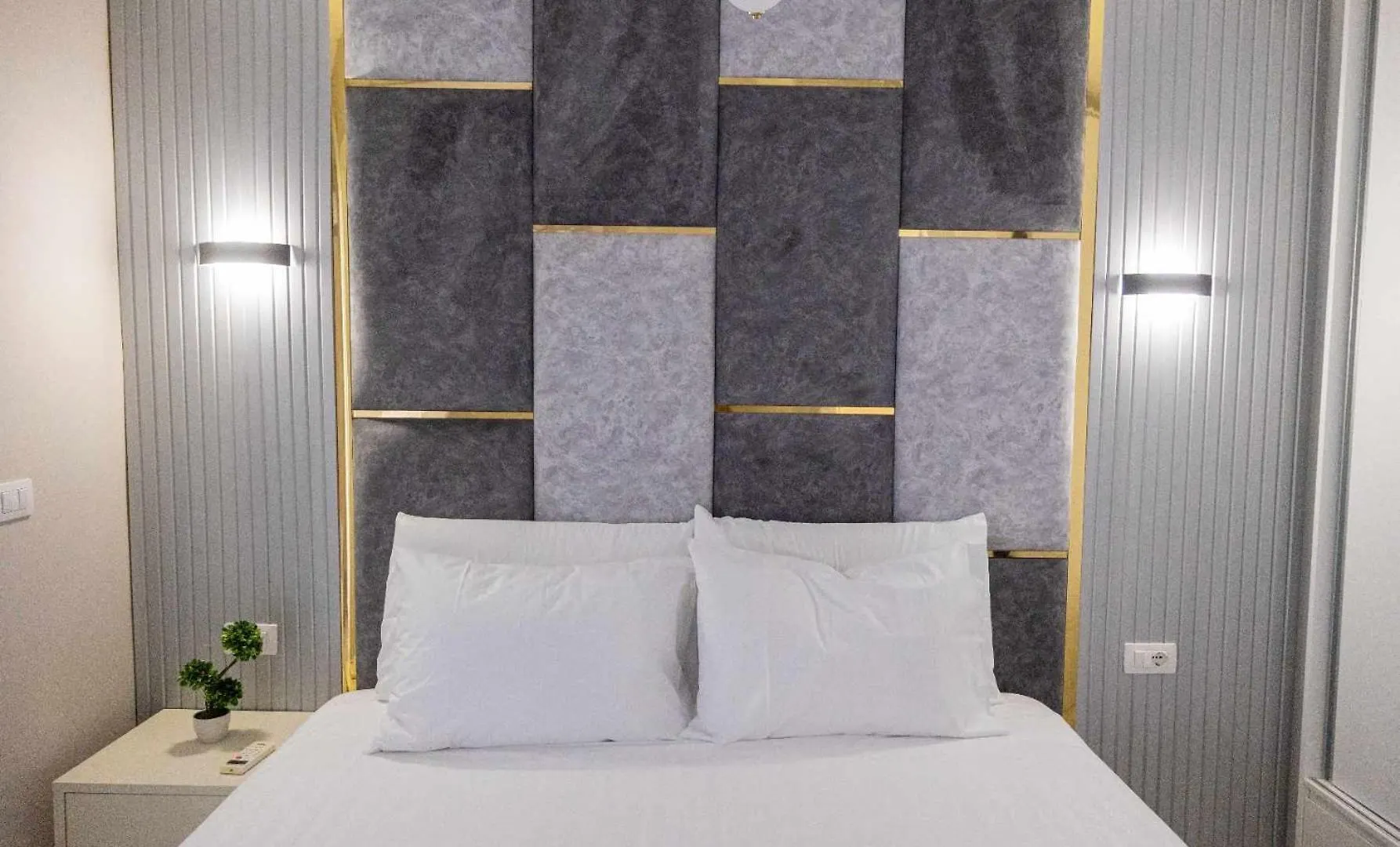 Zoto Luxury Apartment Himare