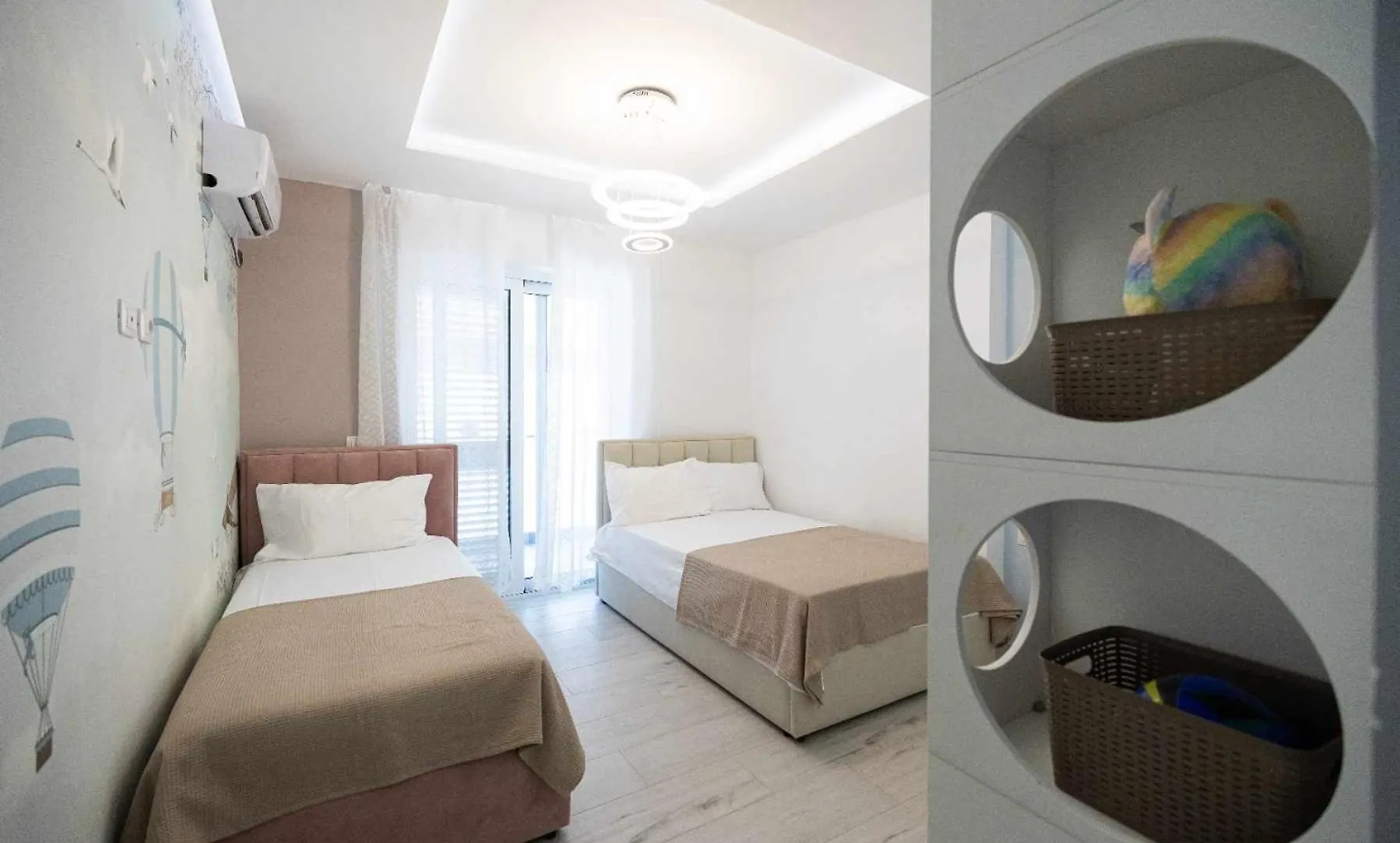 Zoto Luxury Apartment Himare