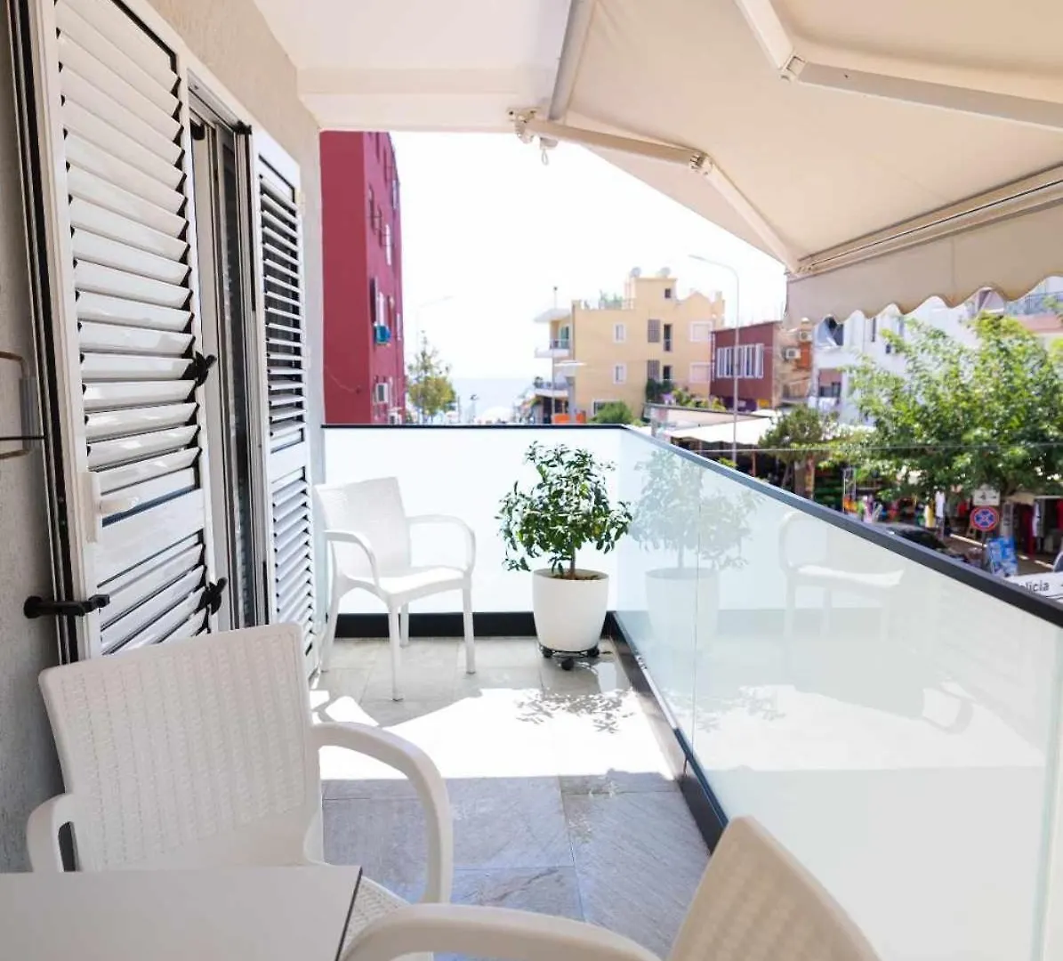 Zoto Luxury Apartment Himare