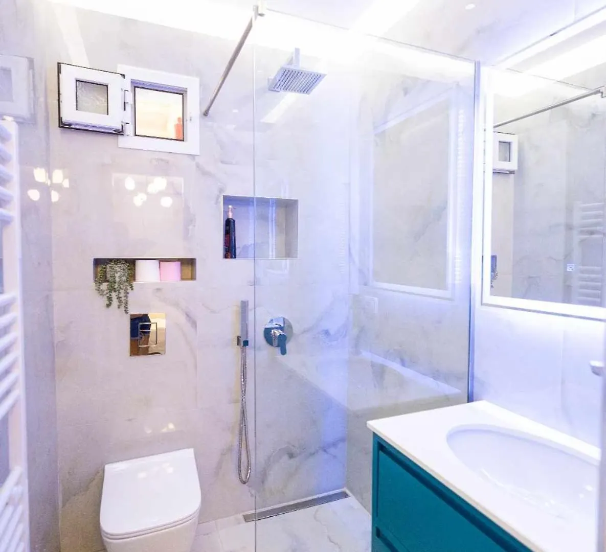 Zoto Luxury Apartment Himare