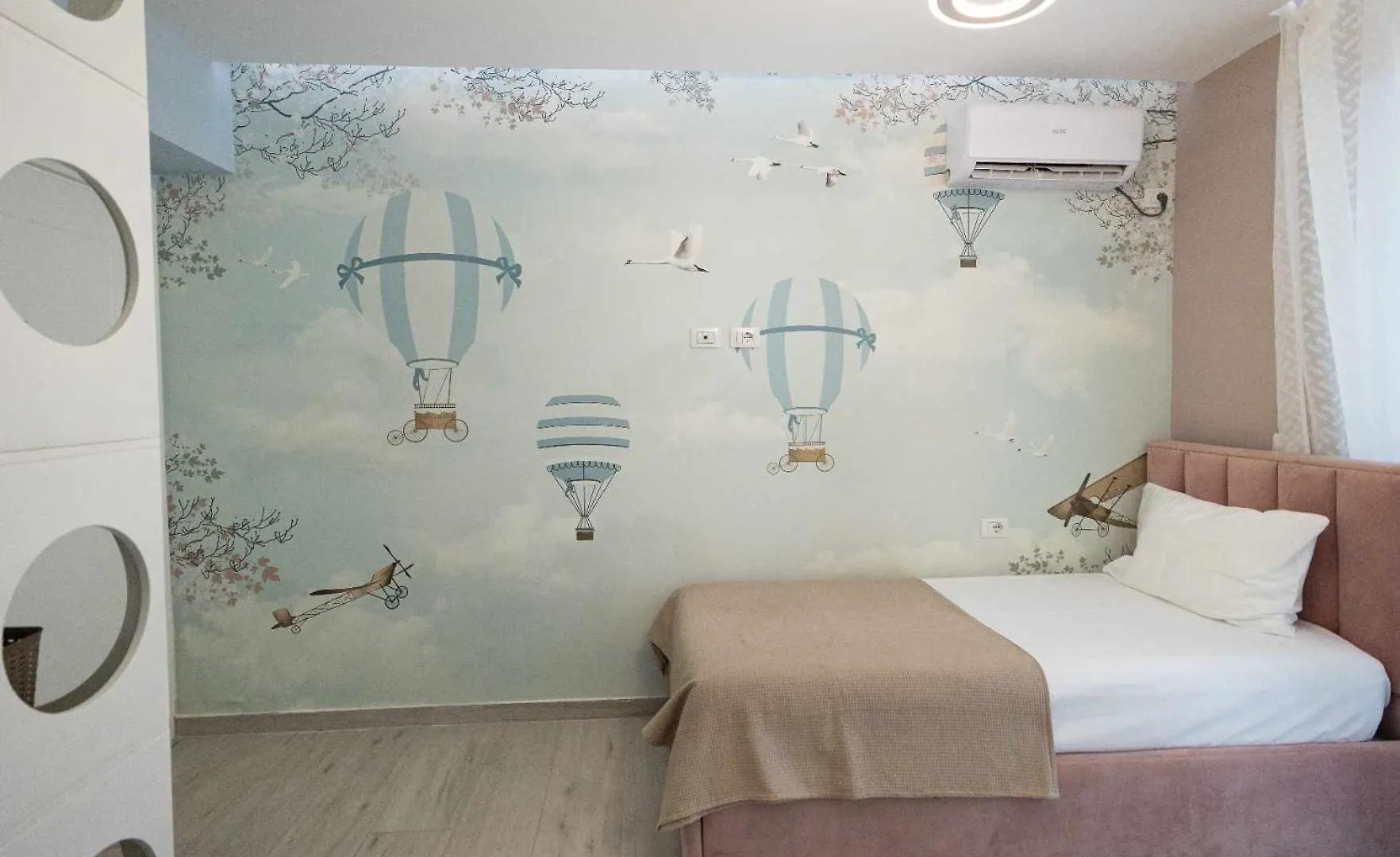 Zoto Luxury Apartment Himare