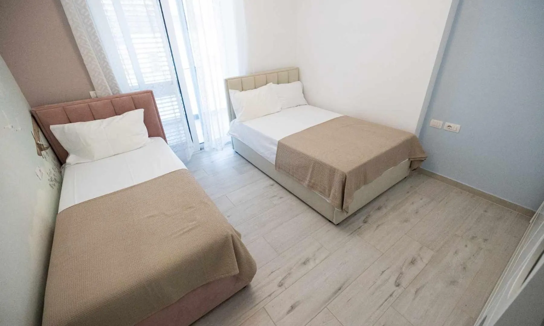 Zoto Luxury Apartment Himare