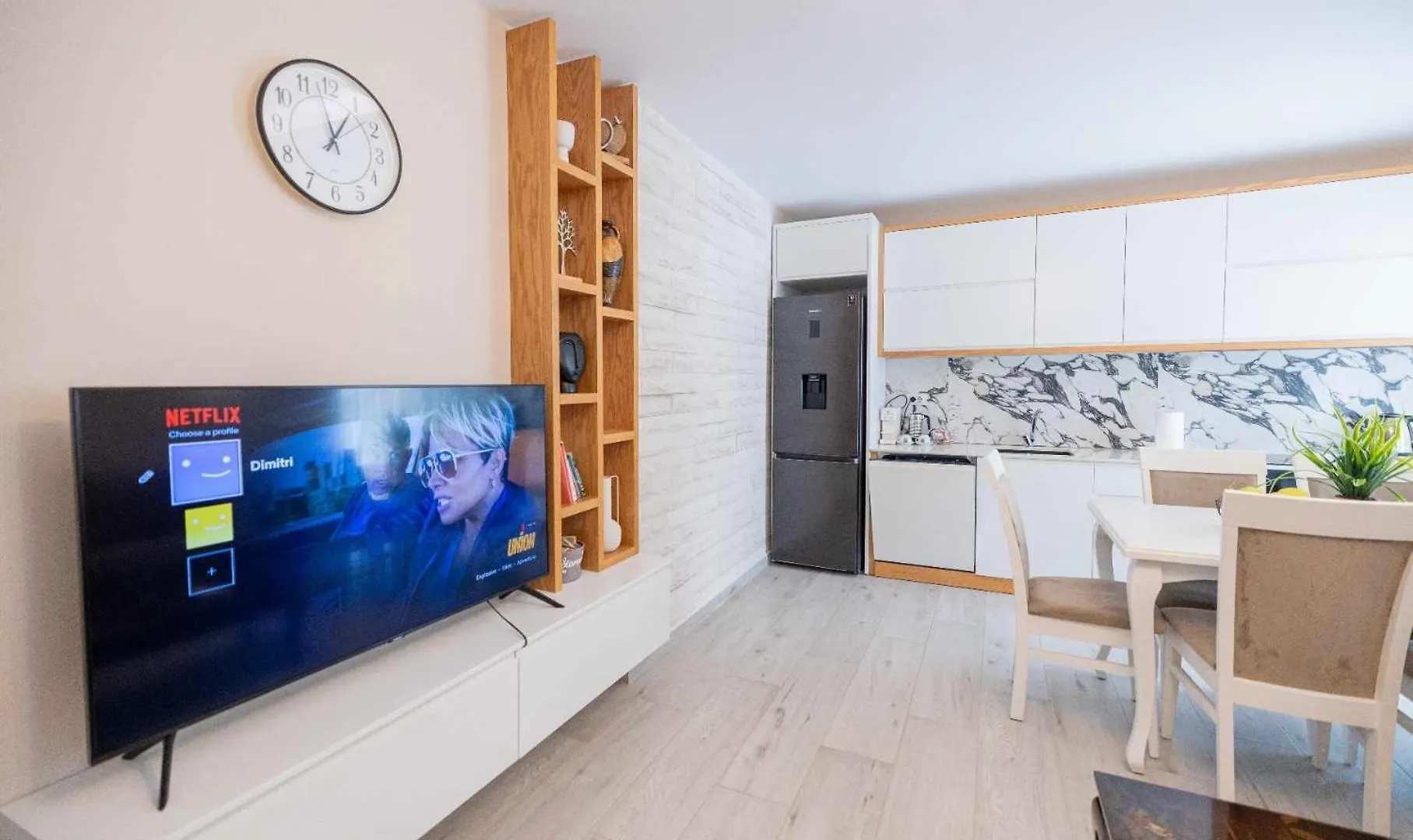 Zoto Luxury Apartment Himare Albania