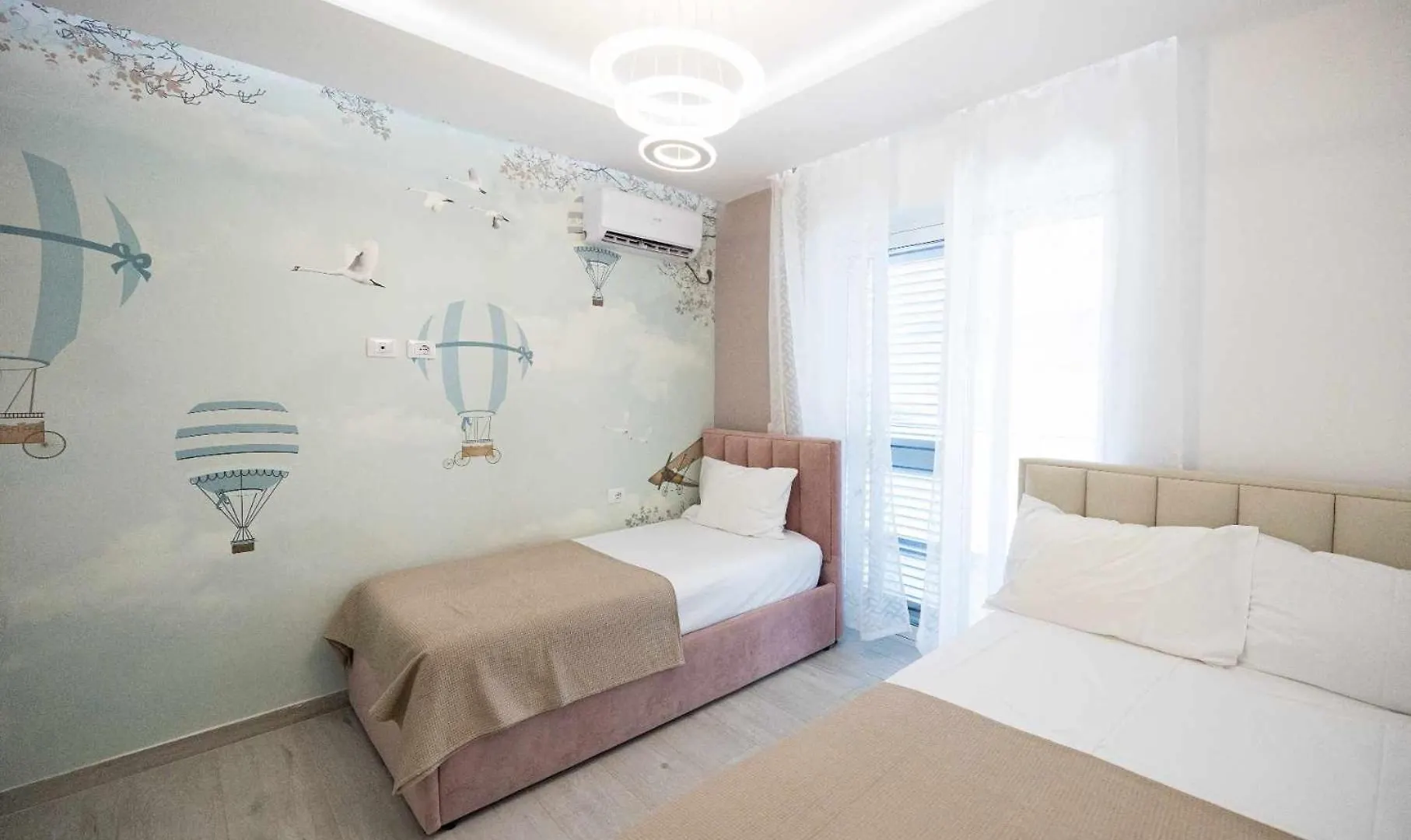 Zoto Luxury Apartment Himare