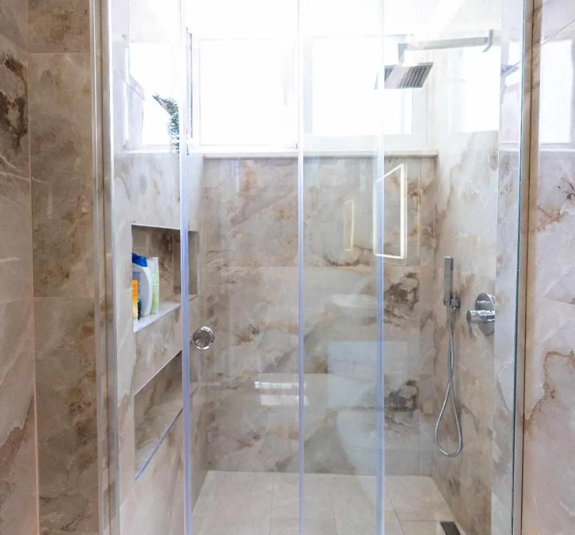 Zoto Luxury Apartment Himare 0*,