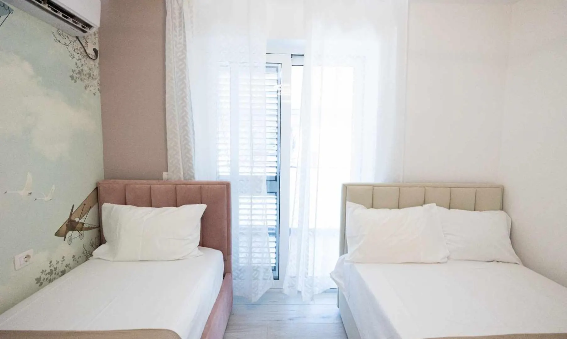 Zoto Luxury Apartment Himare 0*,  Albania
